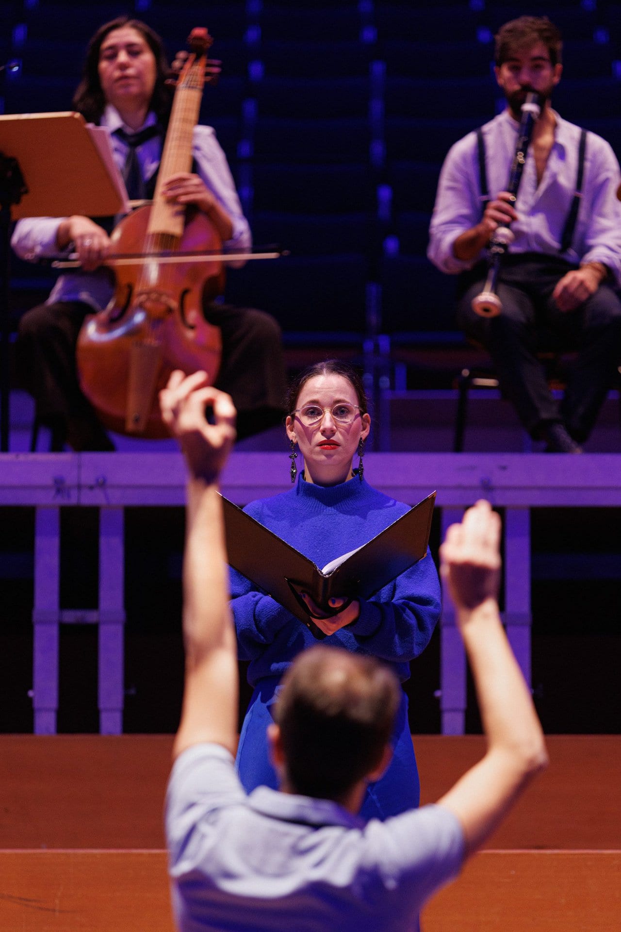 Review after the premiere opera «LABRYS» in Neue (musikalische) Blätter by Wolfram Quellmalz.